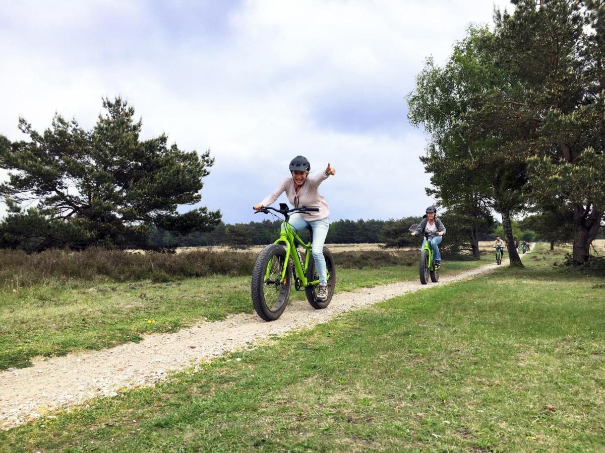 Chalet Op De Veluwe # Berk Putten Kültér fotó